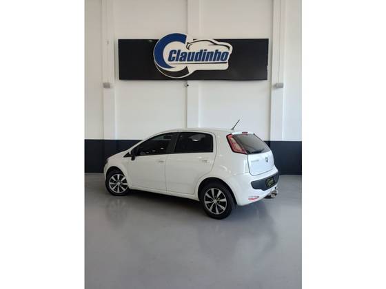 FIAT PUNTO 1.4 ATTRACTIVE 8V FLEX 4P MANUAL FIAT PUNTO 1.4 ATTRACTIVE 8V FLEX 4P MANUAL